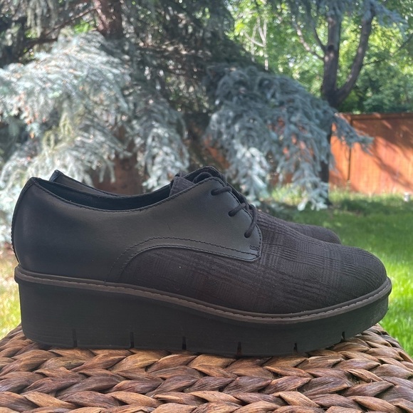 Clarks Airabell Tye Black Leather & Plaid Brogue Style Platform Oxford Size 11 - Picture 4 of 9